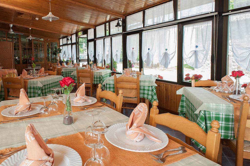 Albergo Ristorante Il Fungo Santa Fiora Exterior photo